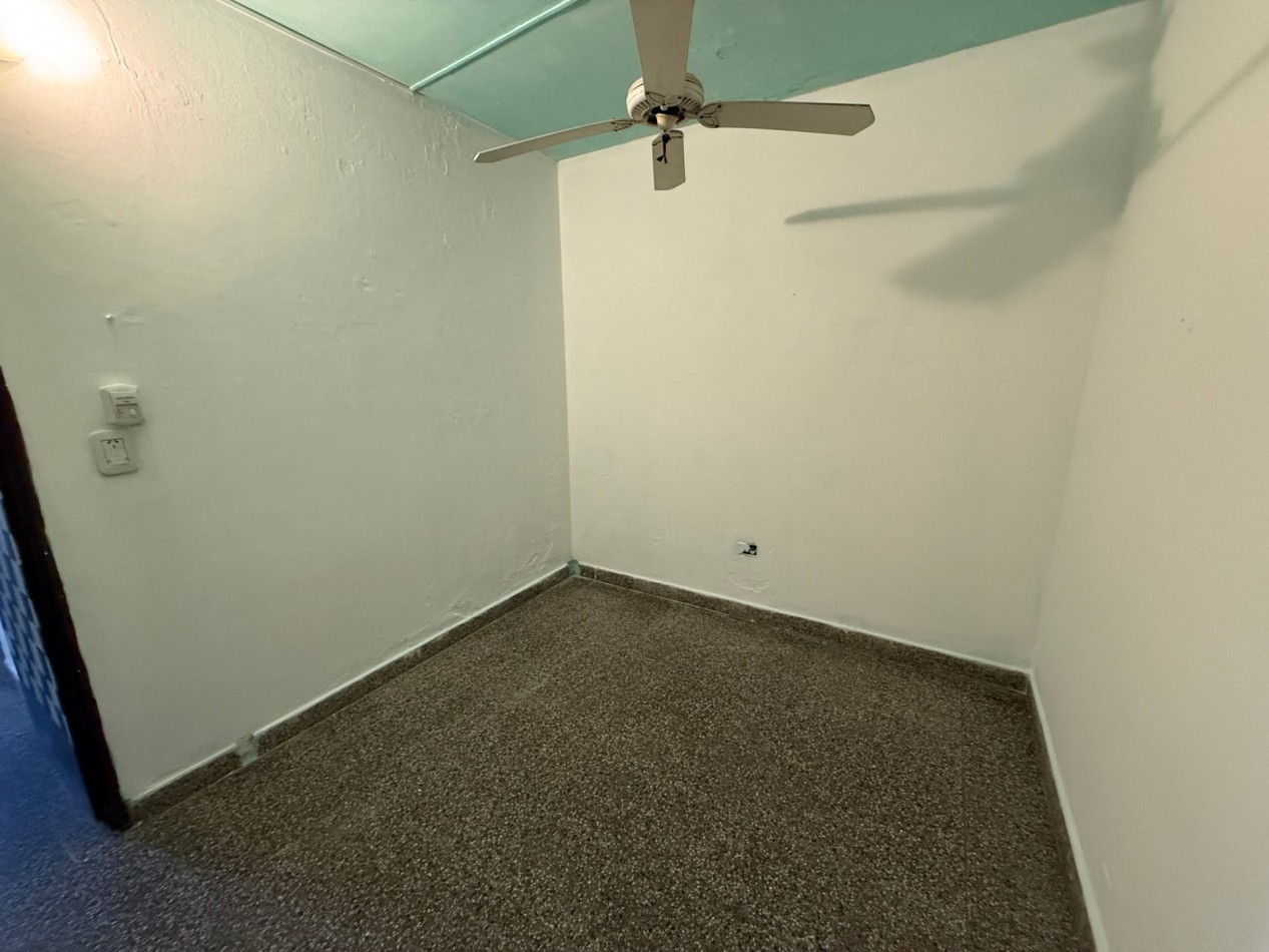 DEPARTAMENTO/CASA N° 30 - Barrio 338 Viviendas- G. Mendez y Nagera