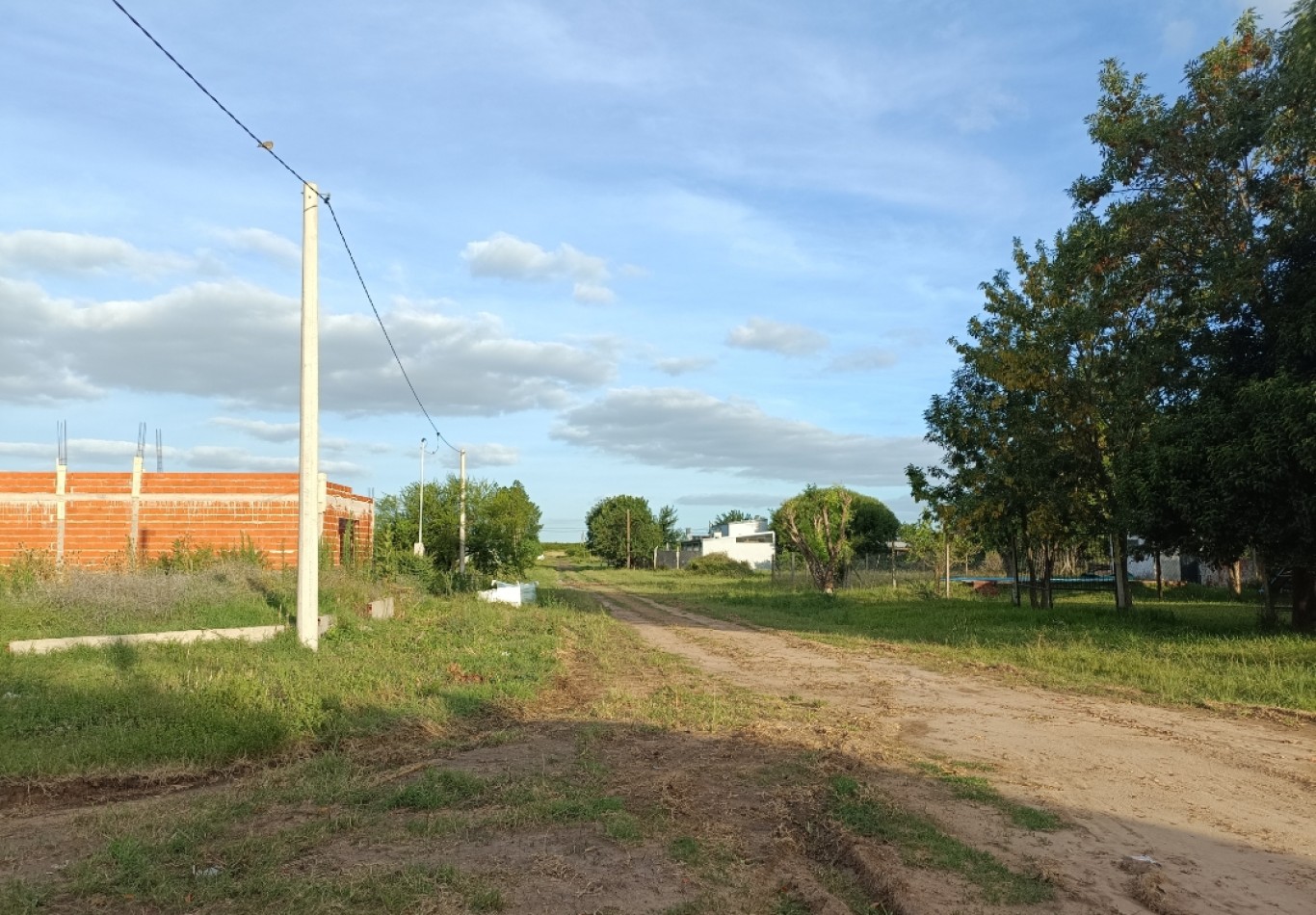 Lotes en venta 3,4,5,6 Crespo entre Veronesi y Garcia