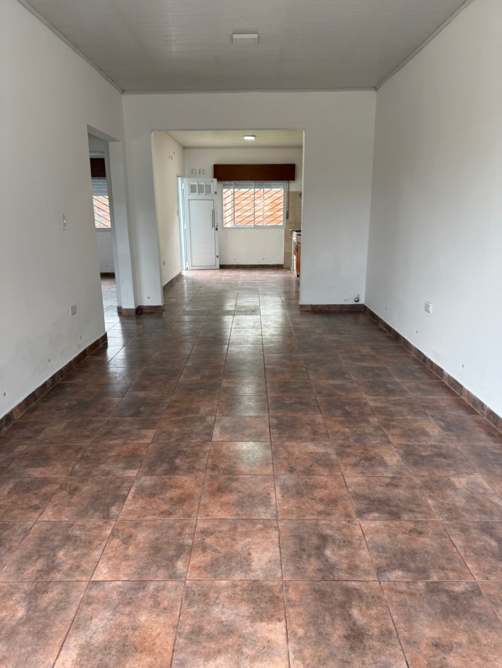 Casa en alquiler Luciana Rios 2390