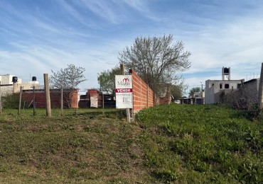 Terreno en venta Federacion 1521 y 1523 entre Alsina y Cordoba