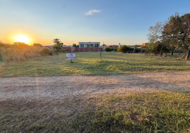 Terreno en venta Pasaje 407 y Ariel Montalvo